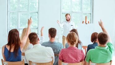 clase presencial academia magisterio